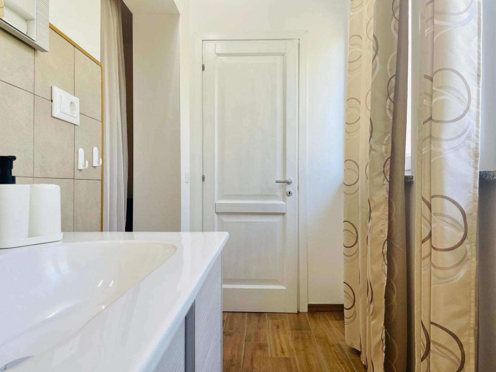 Boutique Apartment With Private Pool For Your Exclusive Use Novigrad Istria Exterior foto